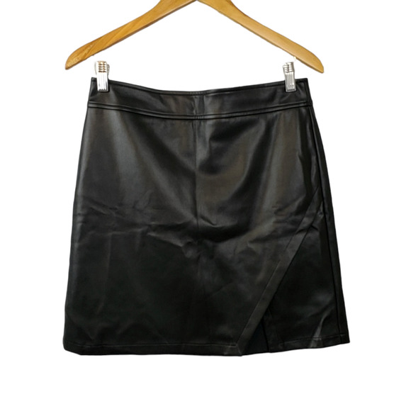 LOFT | FAUX WRAP FAUX LEATHER ASYMMETRICAL BLACK SKIRT WOMEN'S SIZE 8P - Picture 17 of 17